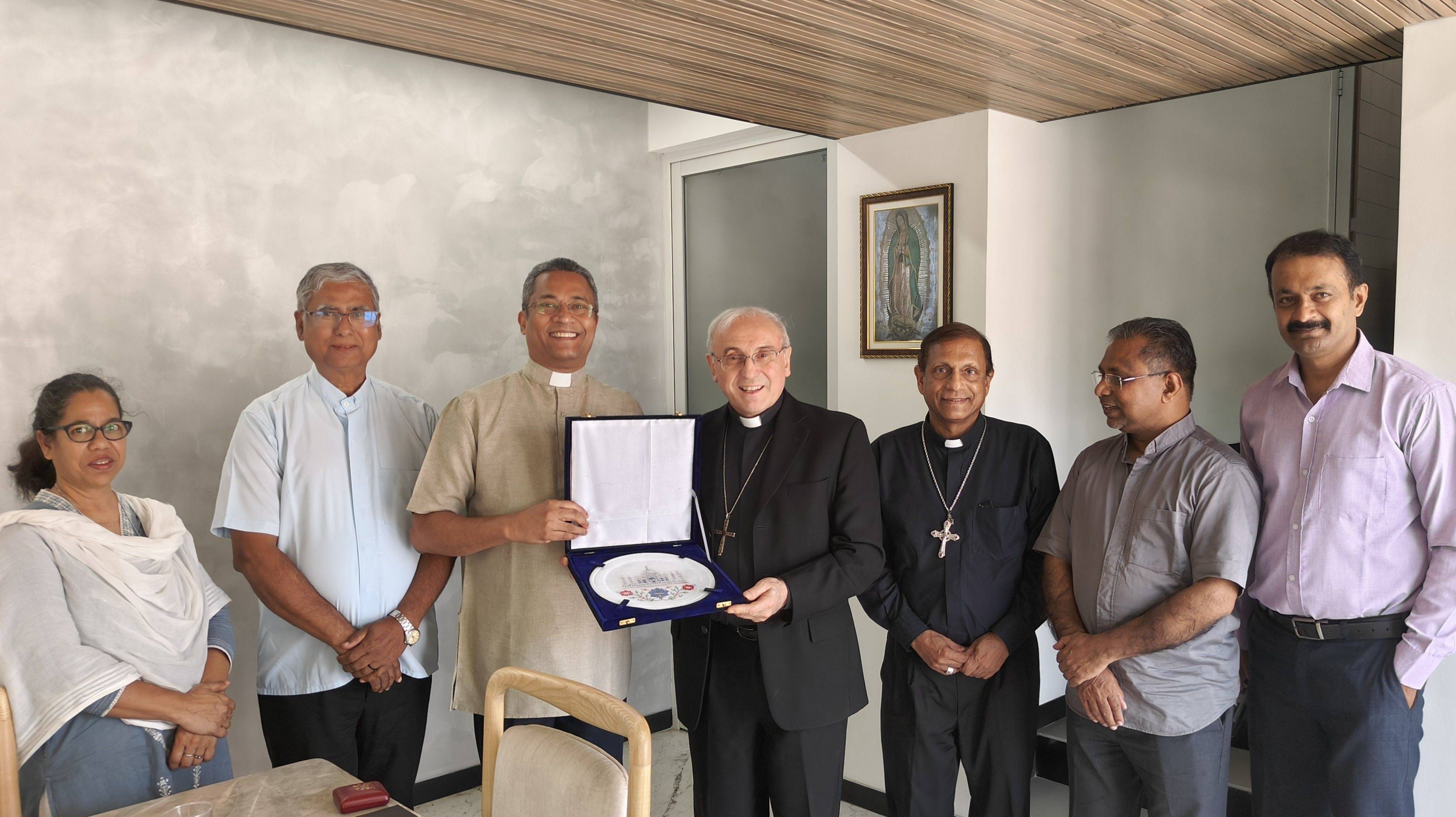 Apostolic Nuncio Pays Farewell Visit to CCBI General Secretariat, New Delhi