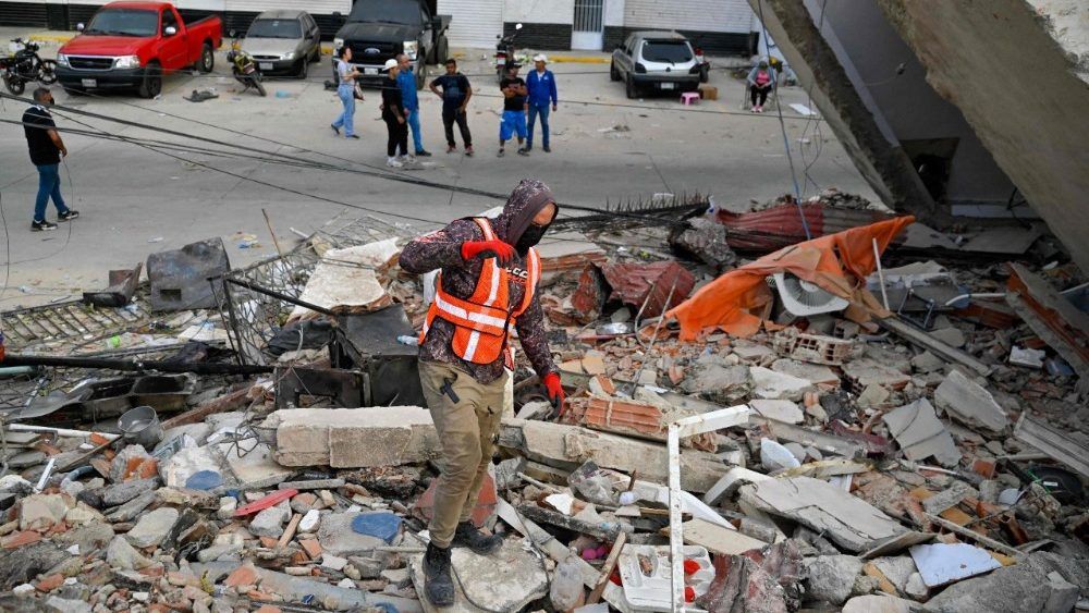 Pope Leo XIV Prays for Venezuela After Earthquakes Claim Nearly 1,500 Lives